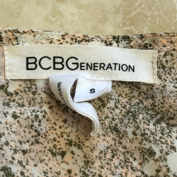 BCB Generation Lightweight Lace Panel Tank I Small - Picture 4 of 7